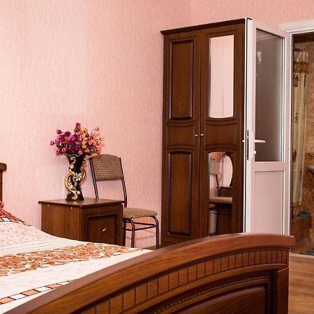 Гостевой Дом Анна Hotel Gagra Kültér fotó